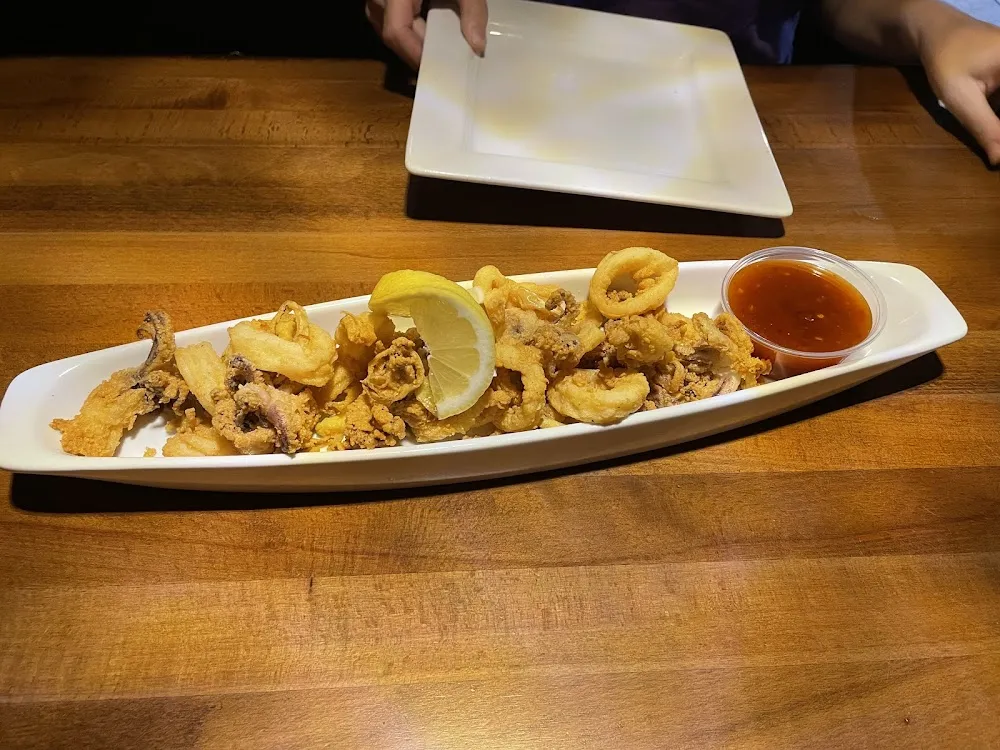 Fried Calamari with Chili Sauce